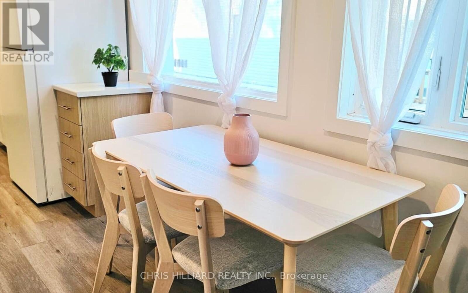 216 McArthur Avenue — photo 16